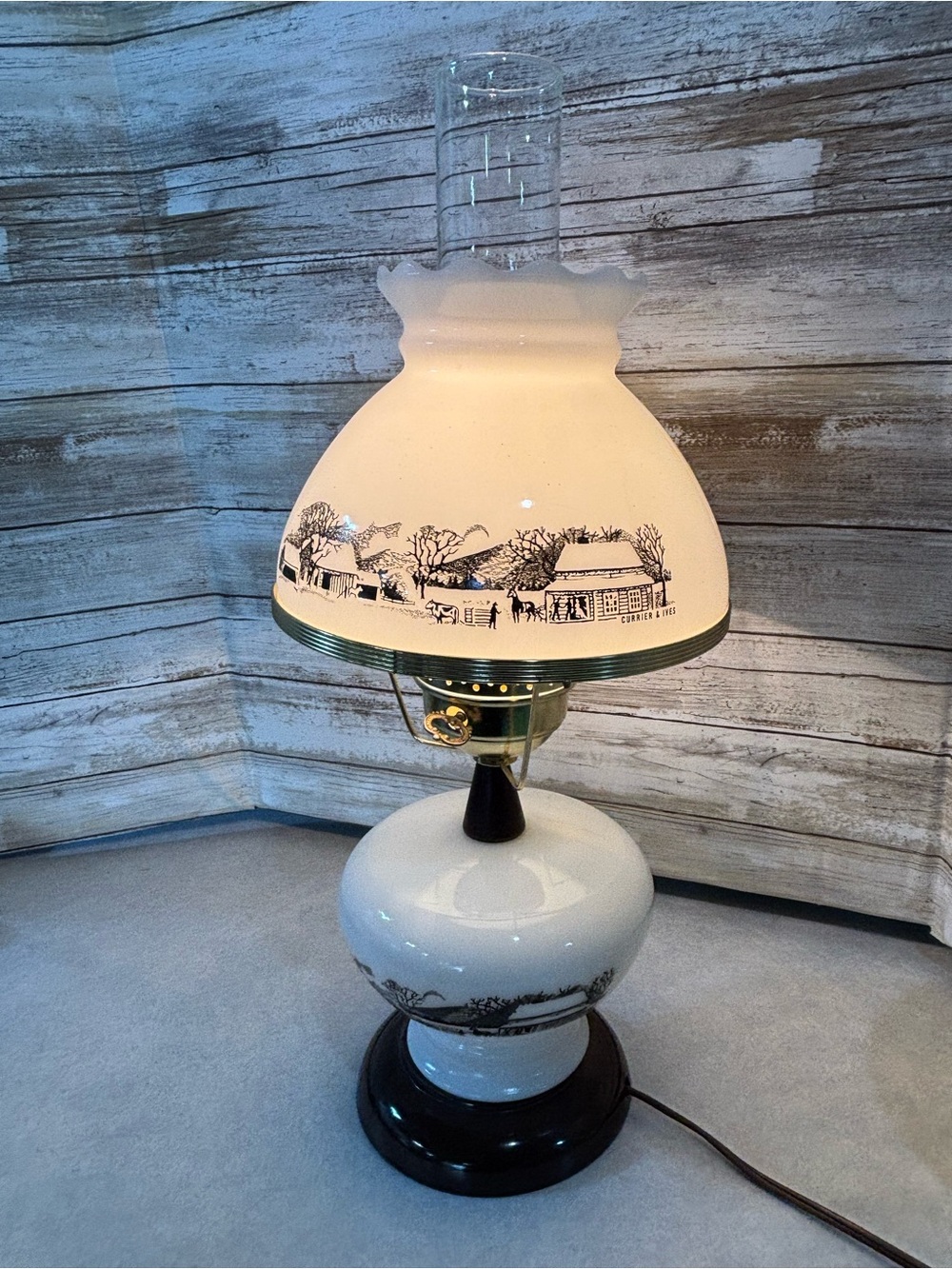 Vintage milkglass Courrier & Ives electric hurricane lamp